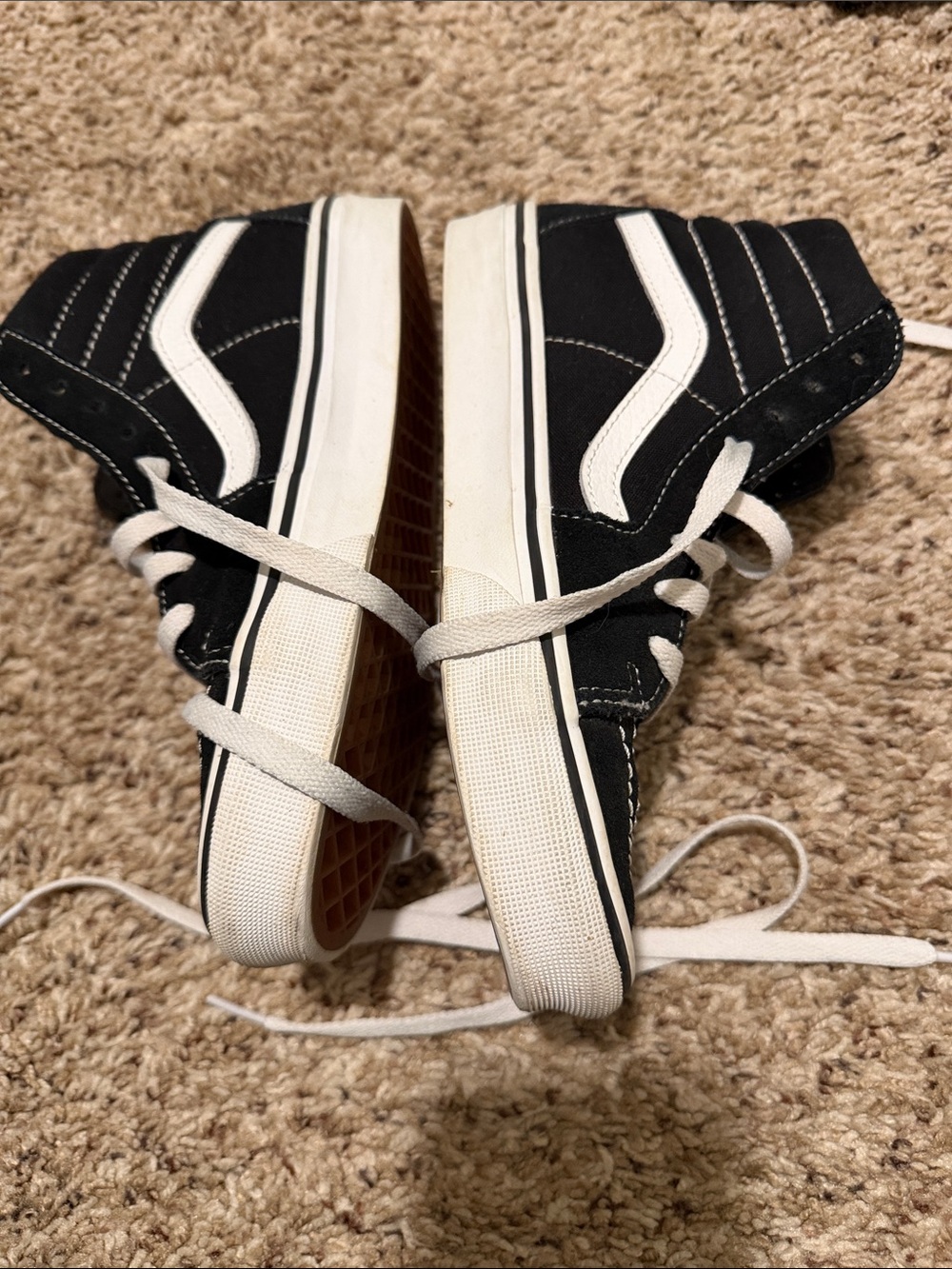 Vans women Black and White High-Top Sneakers